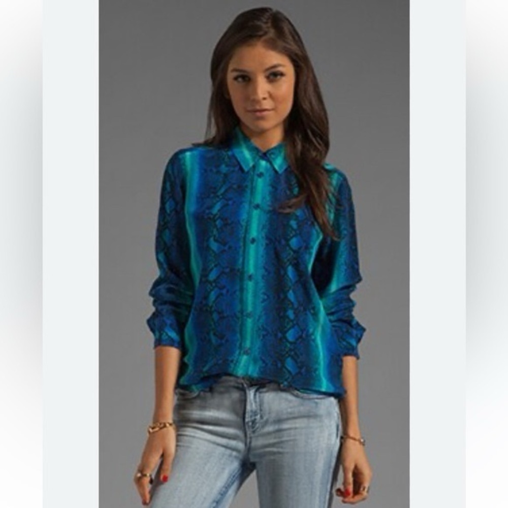 Equipment 100% Silk Electric Blue Long Sleeve Button Down Shirt Blouse Size S